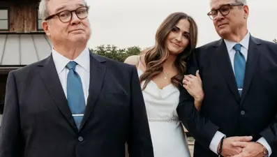 Modern Family dizisinin yıldızı Eric Stonestreet evlendi