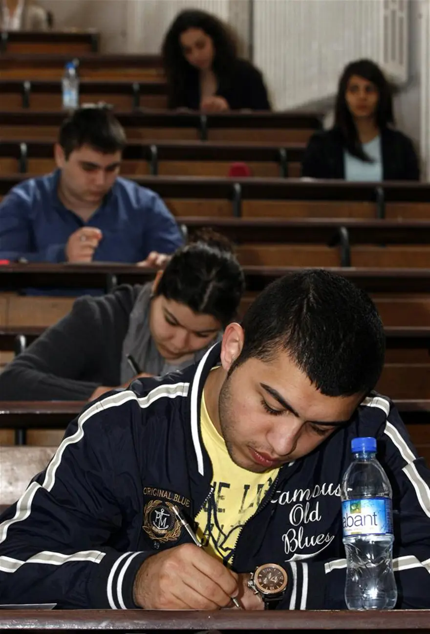 1.5 milyon aday ter döktü 15