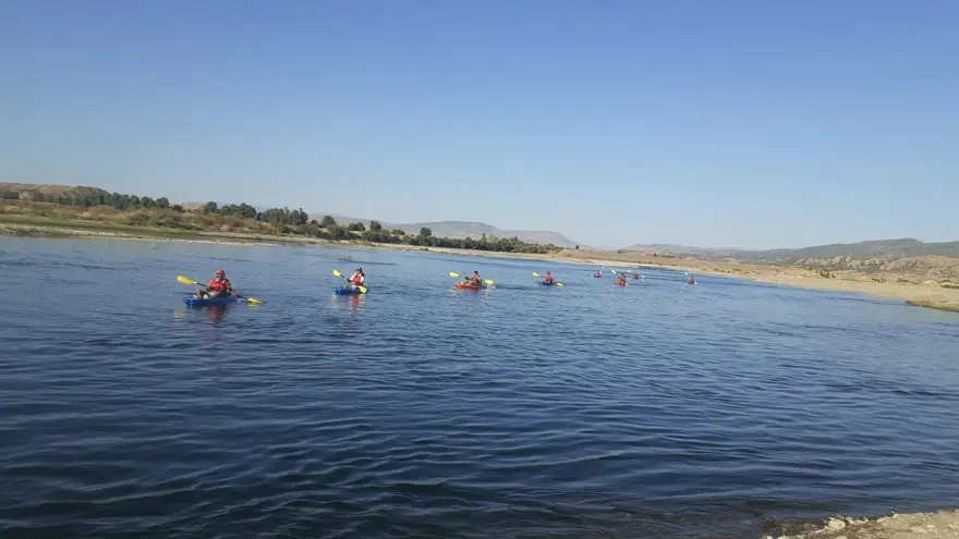 Bingöl, Murat Nehrinde gençlerin kano keyfi 6 Bingöl, Murat Nehrinde gençlerin kano keyfi 6