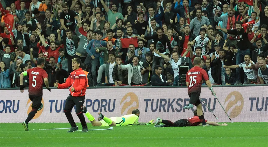Ampute Futbol Milli Takımımız Avrupa Şampiyonu oldu 11 Ampute Futbol Milli Takımımız Avrupa Şampiyonu oldu 11