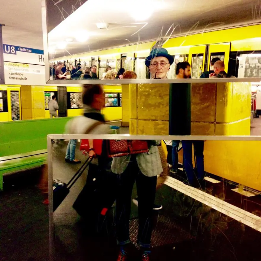 Tarzıyla gençlere taş çıkartıyor 21