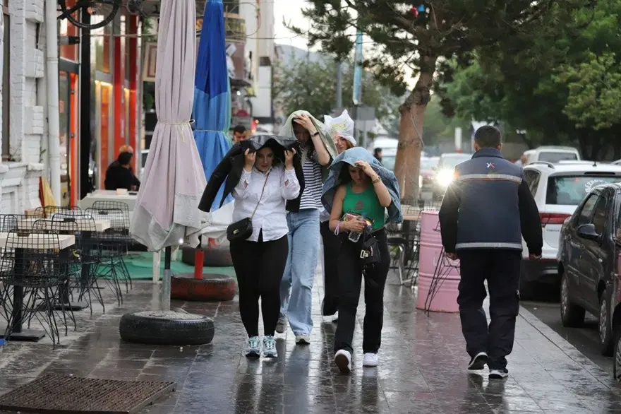 BAZI BÖLGELERDE YEREL SAĞANAK BEKLENİYOR 2 BAZI BÖLGELERDE YEREL SAĞANAK BEKLENİYOR 2