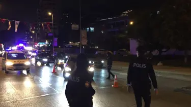 İstanbul'daki asayiş uygulamasında aranan 405 şüpheli yakalandı