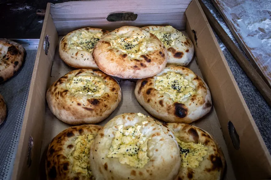 İftar sofralarının baş tacı: İçinde yumurta, et, tereyağı ve lor peyniri var 8