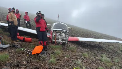 Türk pilotun kullandığı uçak düştü: Pilot öldü, kadın yolcu kurtarıldı