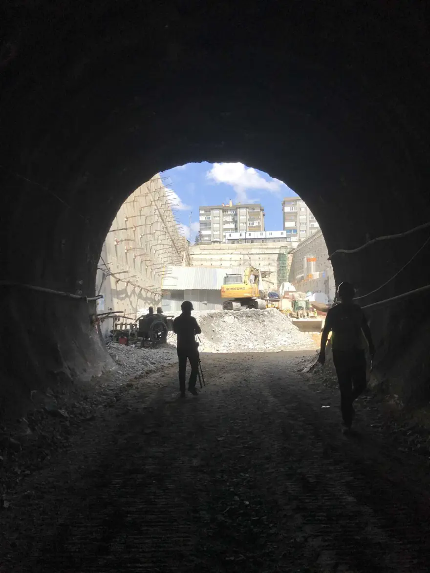 Kocaeli ve İstanbul’u birleştirecek metro hattında çalışmalar sürüyor 3