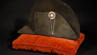 Napolyon’un şapkası Paris’te açık artırmayla satılacak