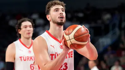 Alperen "Baba" Şengün, EuroBasket tarihine geçti: Türkiye-Polonya maçında olağanüstü performans!