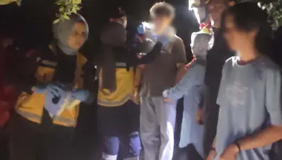 Dağda mahsur kalan 2 kardeş, 4 saat sonra kurtarıldı