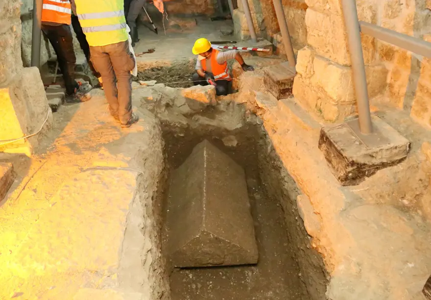 2 METREYE YAKINI DAHA TOPRAK ALTINDA 4