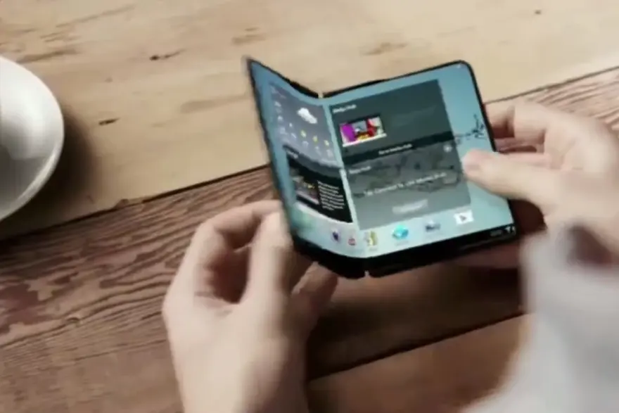 Samsung kendisini bu modelle affettirecek: hem telefon hem tablet 3