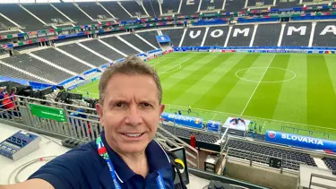 TRT spikeri maç anlatırken kalp krizi geçirdi: Erdoğan Arıkan'ın son durumu nasıl?