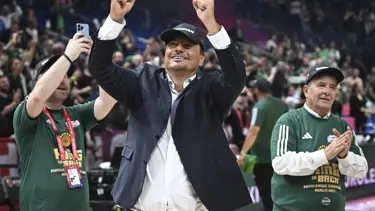 Panathinaikos Başantrenörü Ergin Ataman: OAKA'da bir Türk spor adamının da bayrağı olacak