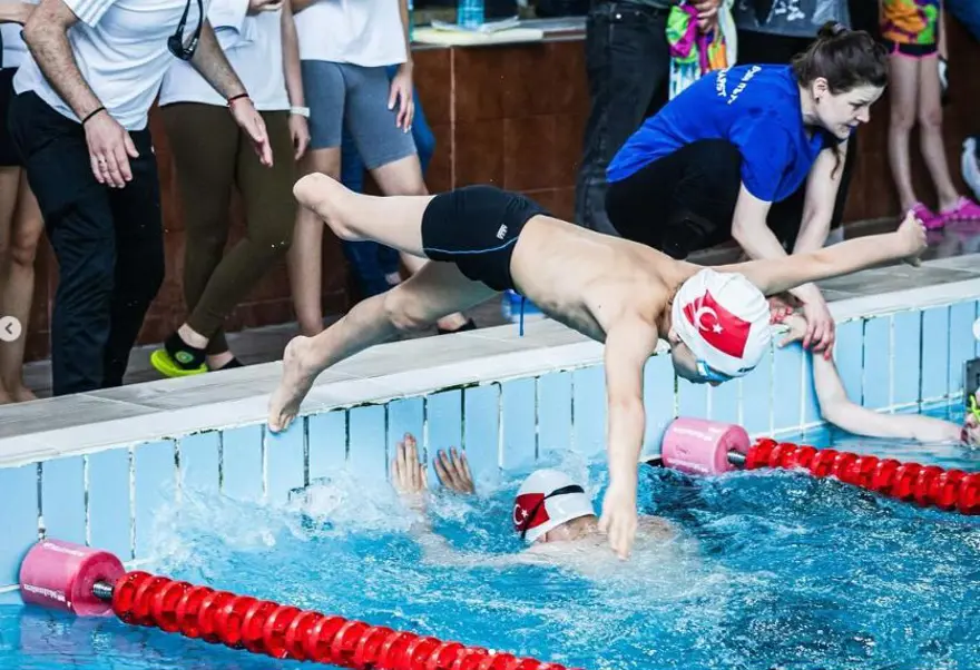 Enkazdan çıktı şampiyon oldu! 2 Enkazdan çıktı şampiyon oldu! 2