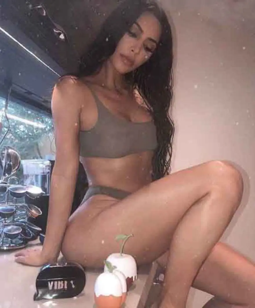 Kim Kardashian 5 dakikada 5 milyon dolar kazandı (Sadece sosyal medya kullandı) 3