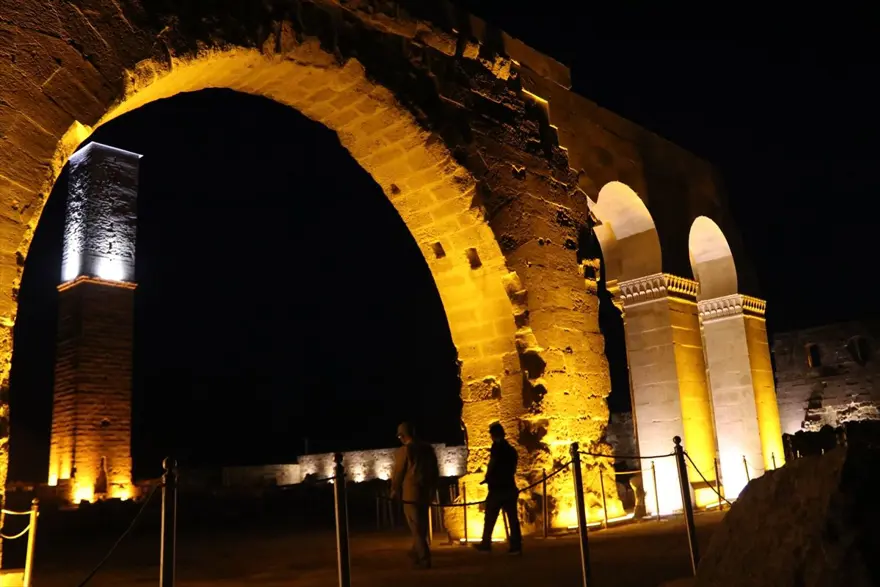 UNESCO Dünya Miras Geçici Listesi'nde bulunan Harran Ören Yeri'ne ışıklandırma 8