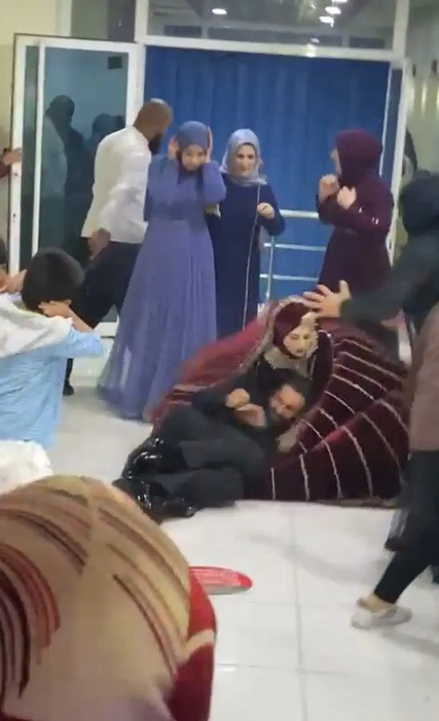 Düğün günü vurulan damat 25 gün sonra dünyaevine girdi 1
