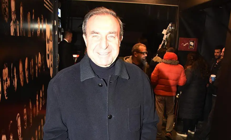 Dümbüllü'nün fesi artık Şevket Çoruh'ta (Baba Sahne açıldı) 8