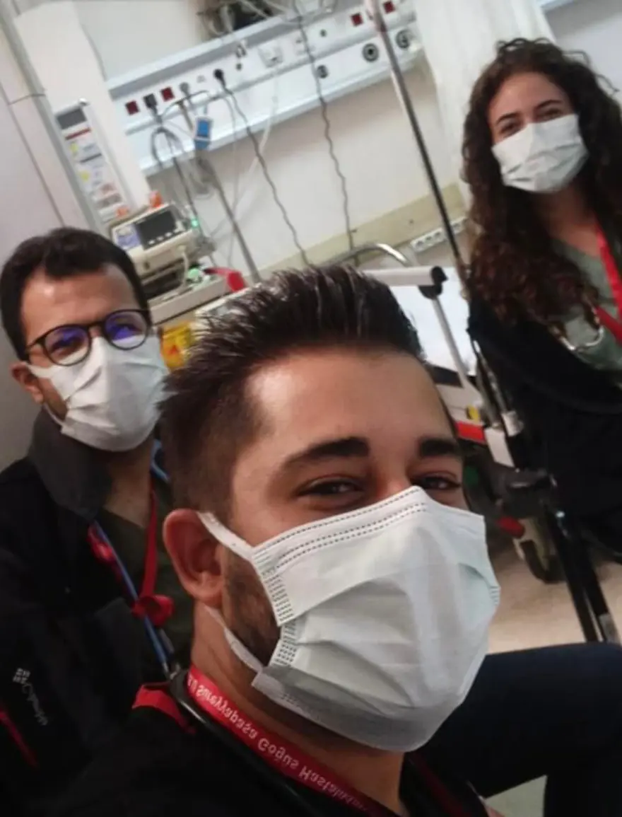 Doktor Buğra Kaan Yücebaş kaldırımda beklerken kaza kurbanı oldu 3