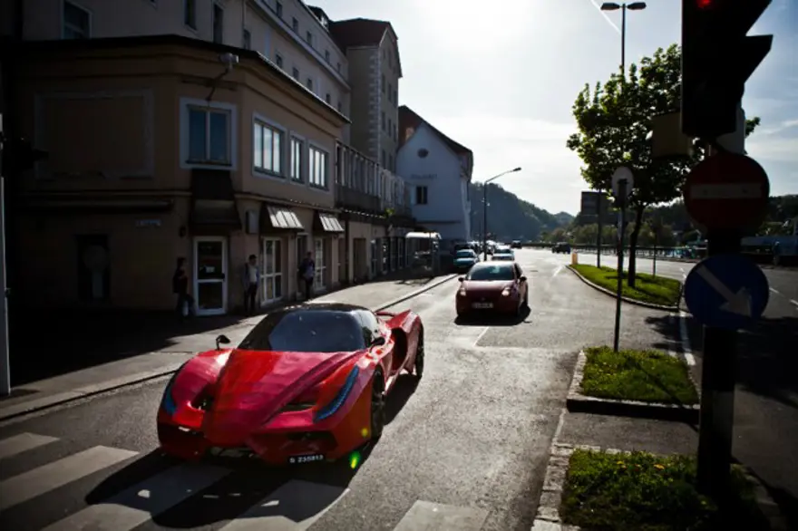 Dünyanın en yavaş Ferrari'si 9