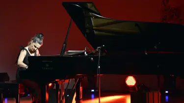 Ünlü Piyanist Odelia Sever, Türkiye'ye geliyor (Geliri Darüşşafaka'ya bağışlanacak)