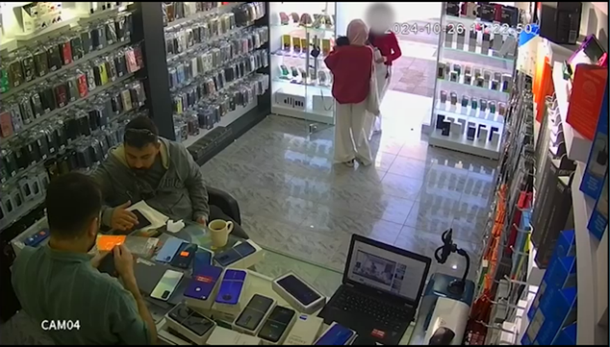 Mersin'de 2 aylık köpeği severken öldürdüler! 4