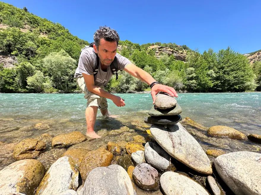 Munzur Vadisi’nden topladığı taşları sanat eserine dönüştürüyor 2