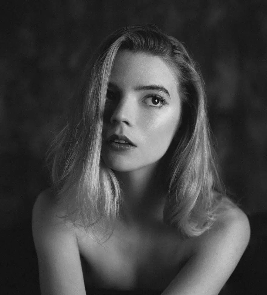 Anya Taylor-Joy üzerinde 2.3 milyon dolar taşıdı (Anya Taylor-Joy kimdir?) 3 Anya Taylor-Joy üzerinde 2.3 milyon dolar taşıdı (Anya Taylor-Joy kimdir?) 3