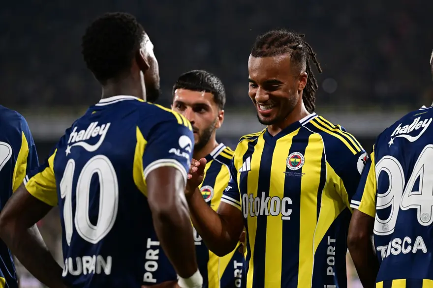EDSON ALVAREZ İLK MAÇINA ÇIKABİLİR 4