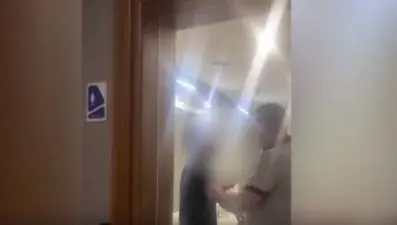 İstanbul'da AVM tuvaletinde iğrenç olay: Kadın ihbar etti, güvenlik koluna yapıştı