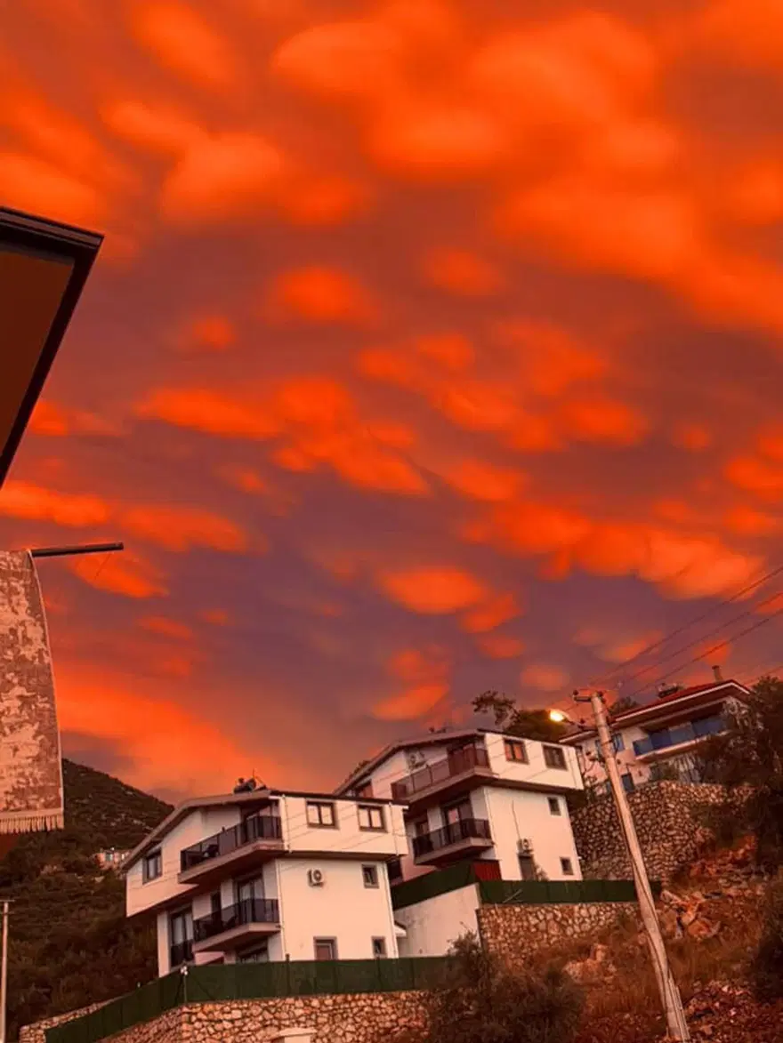 Muğla'da sağanak sonrası Mammatus bulutları görüldü 2 Muğla'da sağanak sonrası Mammatus bulutları görüldü 2
