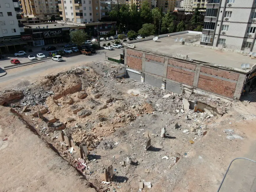 "KOLON KESME OLMAMIŞ" 1 "KOLON KESME OLMAMIŞ" 1