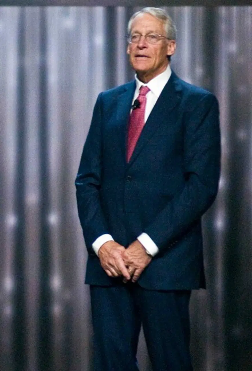 17) S. Robson Walton 16