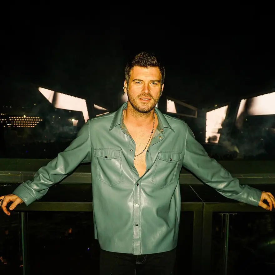 Kıvanç Tatlıtuğ'un dövmesi gündem oldu 1