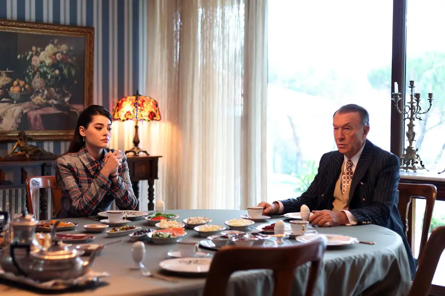 Sen Ağlama İstanbul'a yeni oyuncu: Şirin'in halası geliyor 1