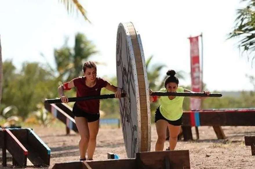 Survivor Türkiye-Yunanistan (Birleşme Haftası) ödüllü futbol maçı ve Anlat Bakalım oyunu 9