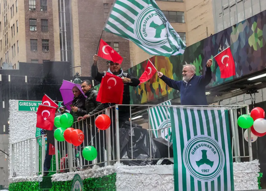 New York'ta Türk günü yürüyüşü 36