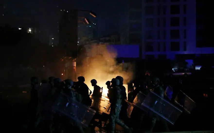 Beyrut'ta protestolar sürüyor 17