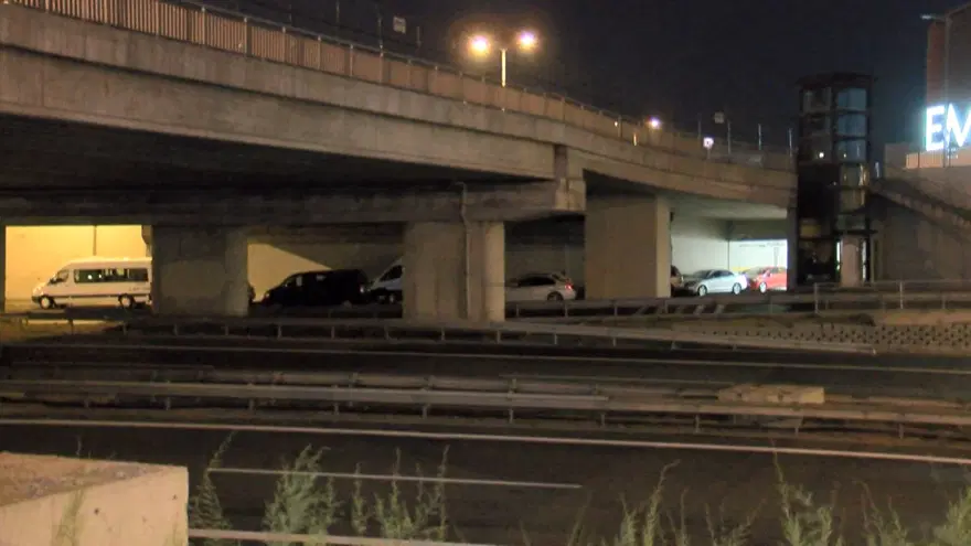 Otoparklarda doluluk yüzde yüze çıktı, köprü ve viyadük altları doldu 6