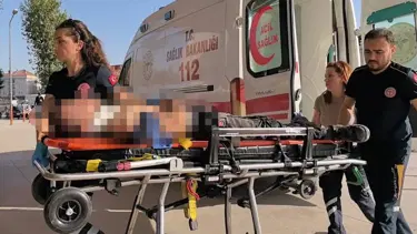 Fabrikada taşıma bantları arasına sıkışan işçi ağır yaralandı