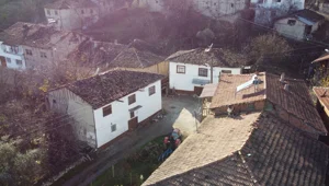 Bilecik'teki fotoğraf tutkunlarının mekanı köy beyaza boyandı Bilecik'teki fotoğraf tutkunlarının mekanı köy beyaza boyandı