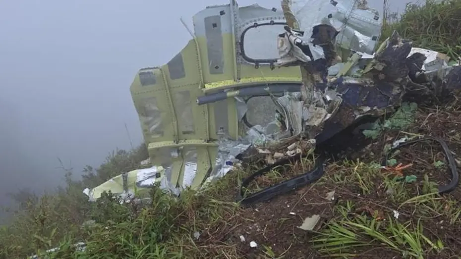 Endonezya'da kaybolan uçağın enkazı bulundu
