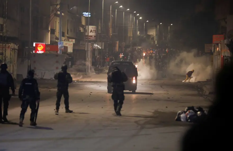 Tunus'ta protestolar 5. gününde: 632 gözaltı 6