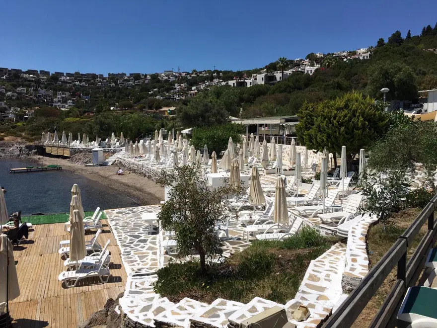 Bodrum'da sezon açılıyor: Plaj ücreti 10 bin euro, lahmacun ise 200 TL'ye kadar çıkıyor 1 Bodrum'da sezon açılıyor: Plaj ücreti 10 bin euro, lahmacun ise 200 TL'ye kadar çıkıyor 1