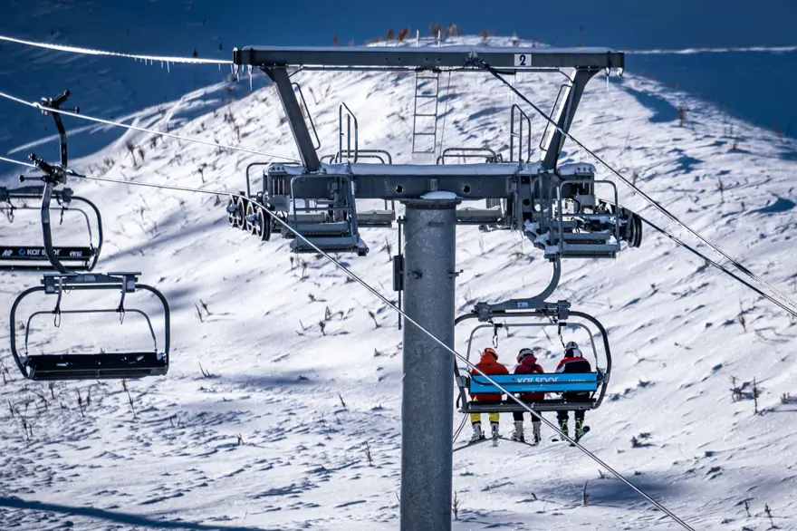 Kar kalınlığı 82 santimetre! Palandöken'de kayak sezonu başladı 2