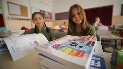 Ders saatleri kısalacak mı? MEB okullarda yeni müfredatı açıkladı