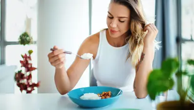 Ramazan ayında nasıl beslenmeliyiz? Kimler oruç tutmamalı?