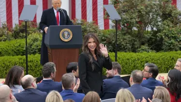 "Fenomen" bakan ülkeyi karıştırdı