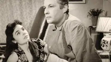 Siyah beyaz filmlerin sert mizaçlı karakteri Kenan Pars anılıyor