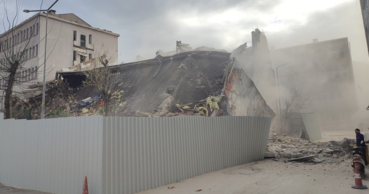 Tehlikeli bina yıkımına 160 bin lira ceza